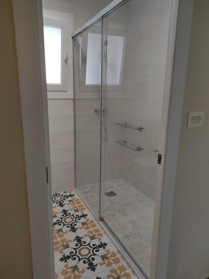 Precioso piso en playa America con jardin privado. Nigrán Exterior foto