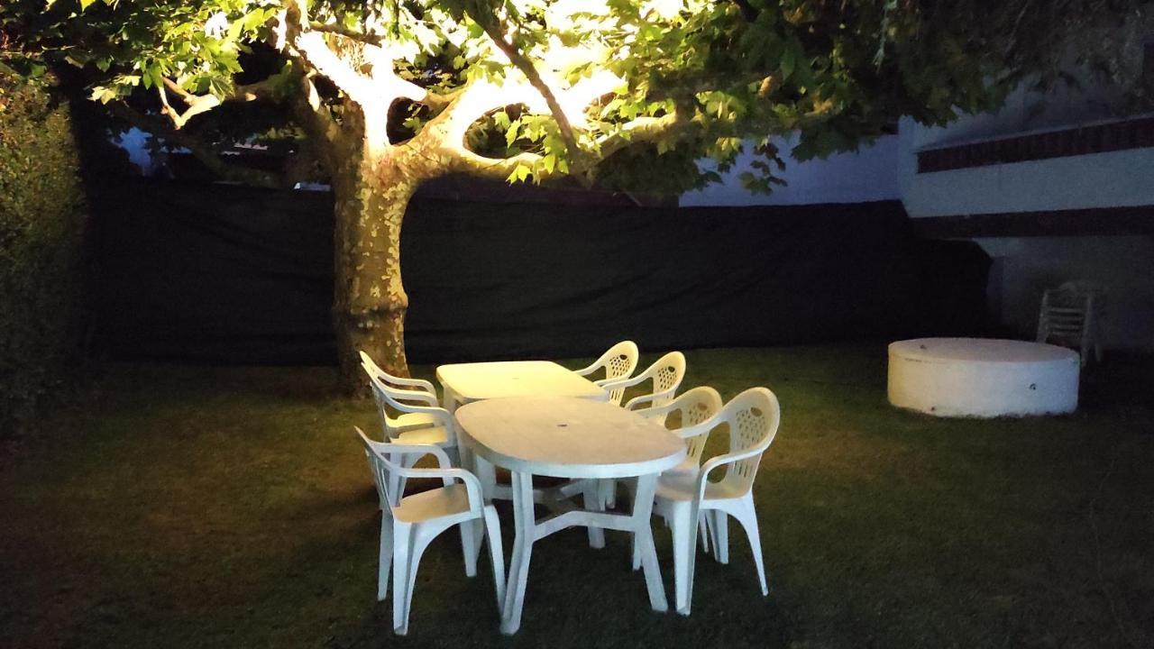Precioso piso en playa America con jardin privado. Nigrán Exterior foto